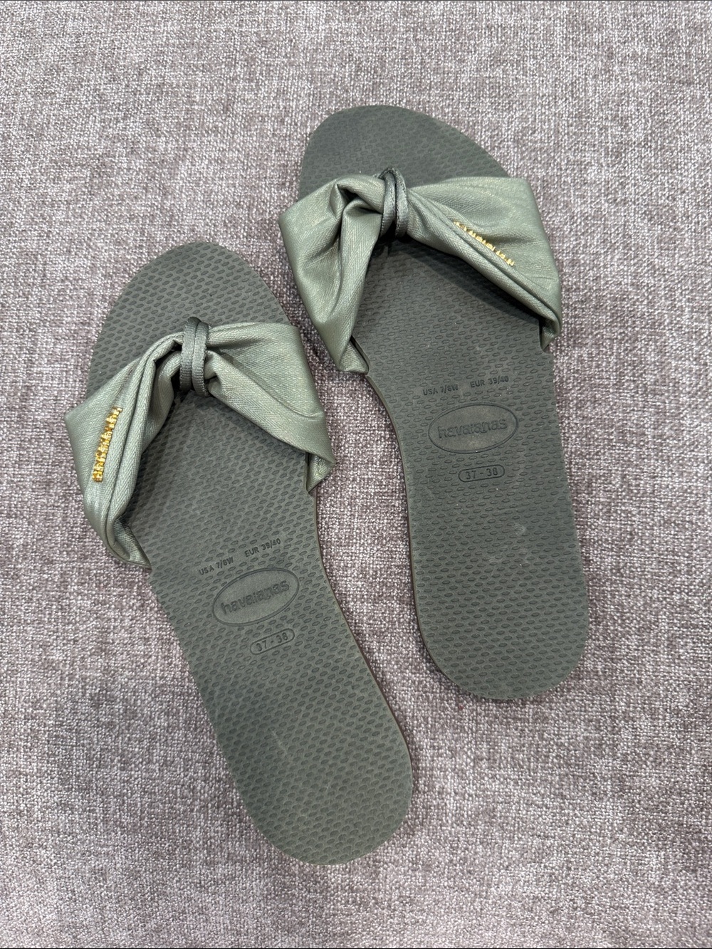 Havaianas Women’s Olive Knot Slide Sandals size 7-8